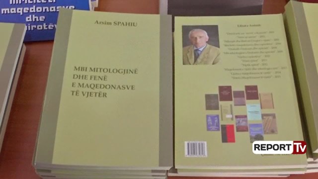Report TV - Arsim Spahiu sjell librin më të ri ‘Mbi mitologjinë dhe fenë e maqedonasve të vjetër’