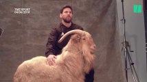 Lionel Messi pose avec une chèvre, mais n'est pas 