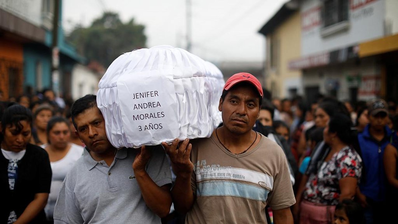 62 Tote nach Ausbruch des 'El Fuego' in Guatemala