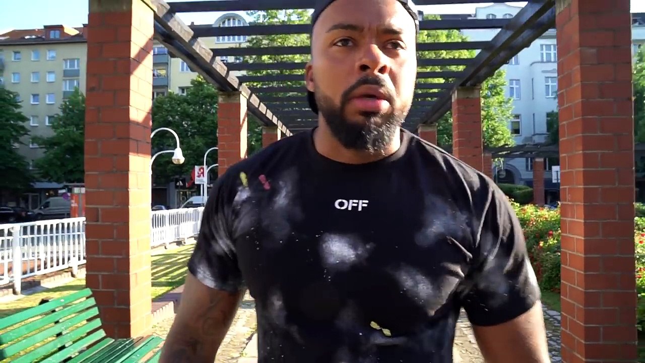 Die SchlägereiTypen | PlanetKanax mit Bodyformus