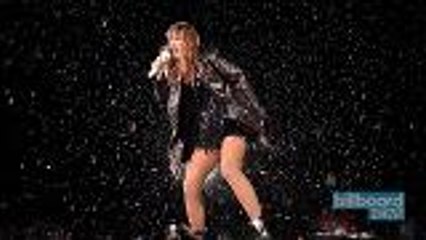 Taylor Swift Gives Emotional Pride Speech at Chicago Concert | Billboard News