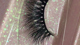 Wholesale Lower factory price  private label silk lashes.