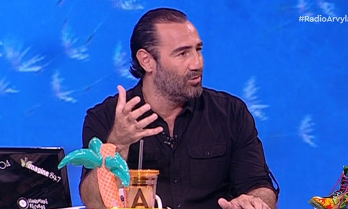Αυλαία για τον Αντώνη Κανάκη – Ανανέωσε το ραντ...