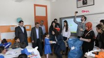 Konya 'Dilek Ağacı' Çocukların Hayallerini Gerçekleştirdi