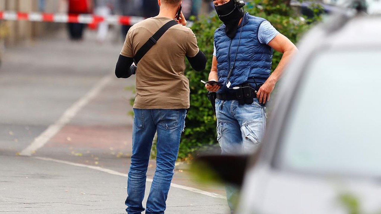 Entwarnung: Polizei findet in Berliner Grundschule keine Angreifer