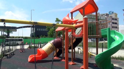 Çocuk parkında pitbul dehşeti