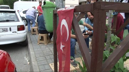 Trabzon'da bayrağı yere atan şahıs şizofreni hastası çıktı