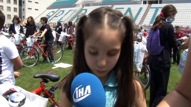 Nilüfer Belediyesi başarılı öğrencileri bisikletle ödüllendirdi