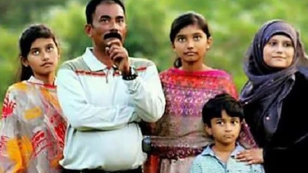 একরামুল হত্যাঃ  ফেঁসে যাচ্ছে ইনডিপেন্ডেন্ট ও যমুনা টেলিভিশনের রিপোর্ট দেখুন একরামের জীবন কেমন ছিল
