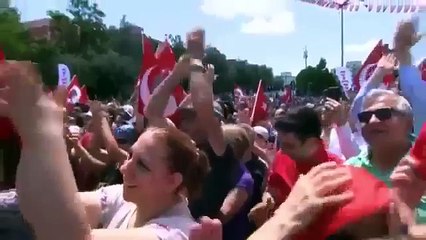 Muharrem İnce: Cumhurbaşkanı olduğumda, o sarayın yalakası kaşar gazeteciler var ya...