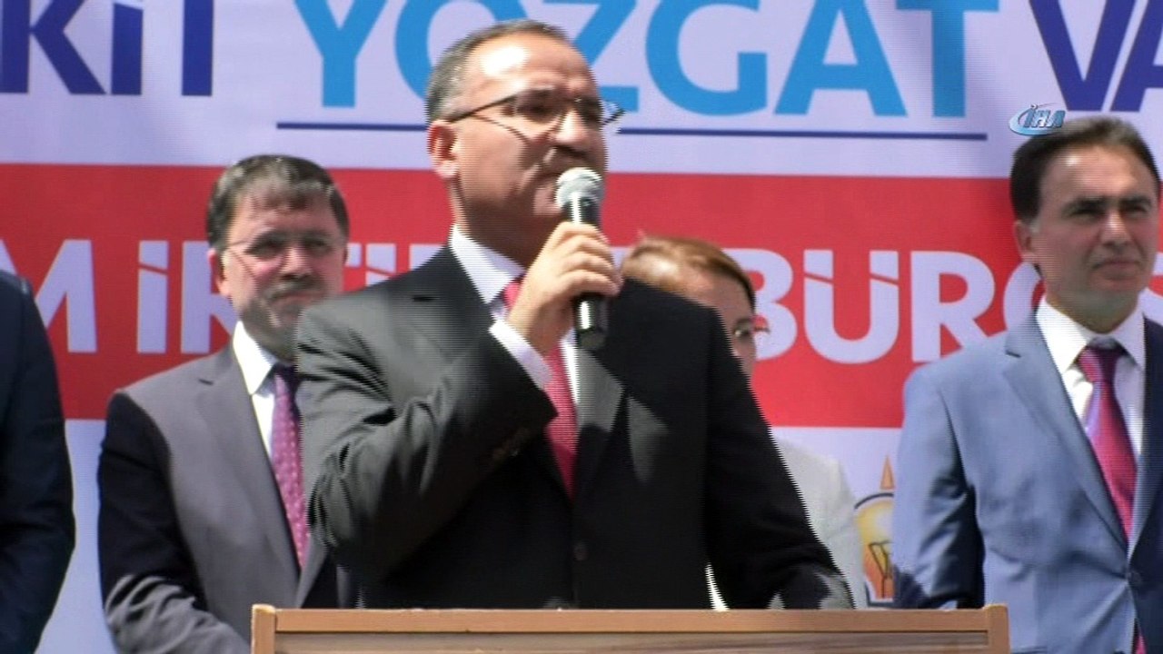 Başbakan Yardımcısı Bozdağ, 'Muharrem İnce senin rakibin kim? Bekir Bozdağ mı?'