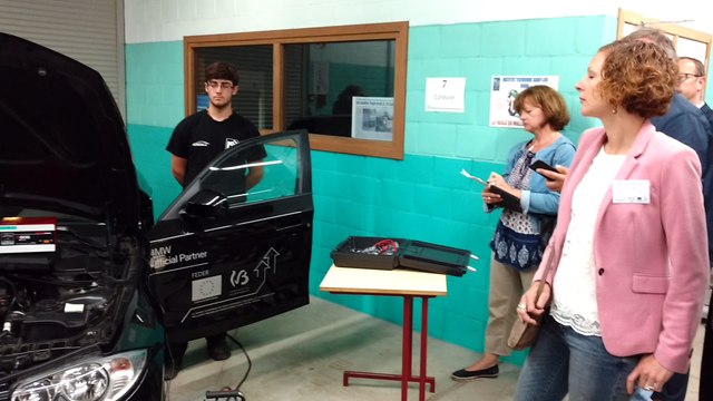 Mons Formation etudiants en mécanique automobole à Sain Luc .Vidéo 2 Eric Ghislain
