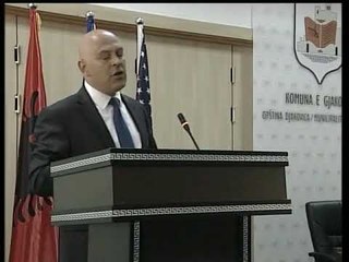 Ardian Gjini i kthen përgjigje Diana Qarkaxhisë