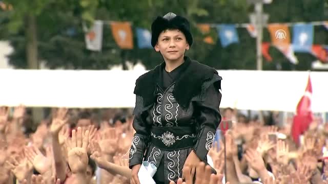 Erdoğan: Ey Bay Kemal, Ey Muharrem, Siz Bu İşlerden Anlamazsınız. Çırak Bile Olamadınız, Çırak...