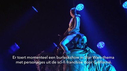 Onthullende Princess Leia in Star Wars burleskshow