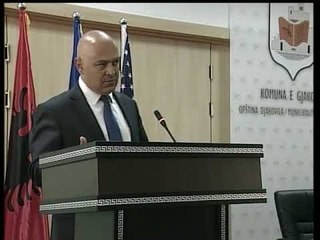 Ardian Gjini i kthen përgjigje Agon Batushës