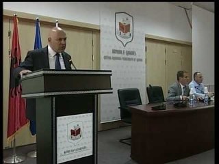 Ardian Gjini tregon detajet e ndërtimit të parkut
