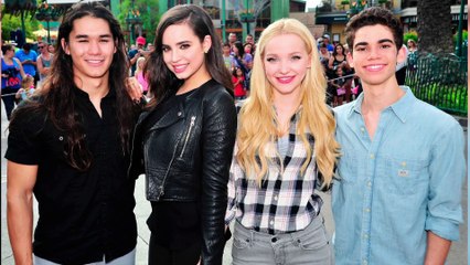 Dove Cameron REVEALS MAJOR News About Descendants 3!