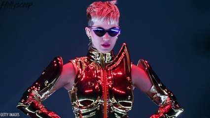 Katy Perry Goes To WAR With Rihanna!
