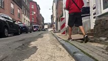 Aly Delikanli, un riverain de la rue Fyon à Verviers est excédé par les travaux qui ne se terminent pas dans sa rue