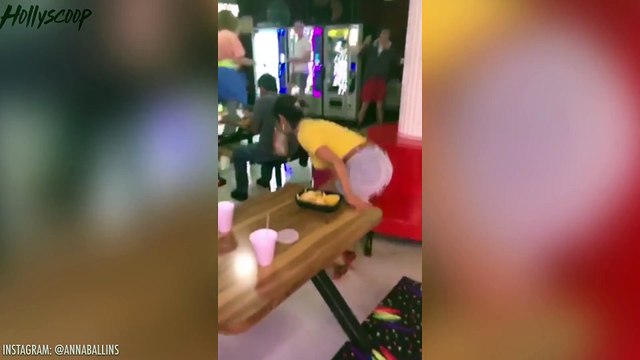 Selena Gomez SHADES Justin Bieber With Subliminal T Shirt Message!