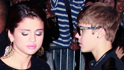 Justin Bieber Losing His Mind While Selena Gomez Lives Her BEST LIFE!