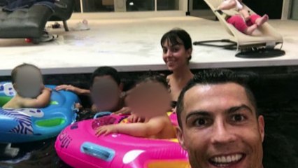 Cristiano Ronaldo celebra el primer año de sus mellizos