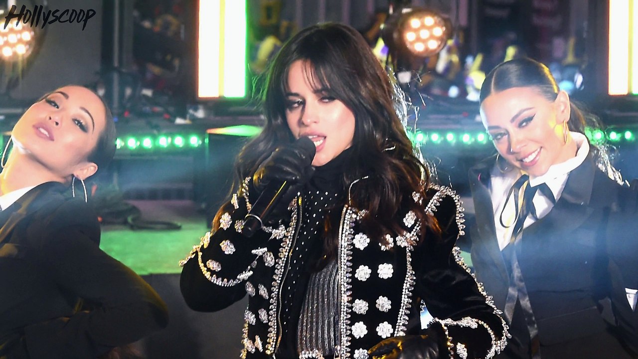 Camila Cabello & Nick Jonas Sharing a New Year's KISS!!?
