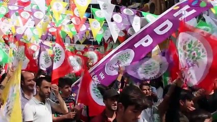 Pervin Buldan Van'da çoskuyla karsılandı