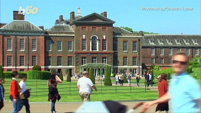 So This is How Prince Harry and Meghan Markle Sneak In and Out of Kensington Palace