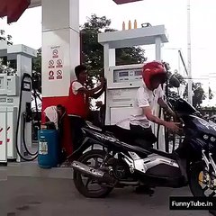 Bike Say Lar Raha Ha Funny