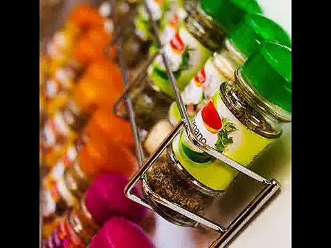 [- Andrew James Herb and Spice Rack - Large Chrome Kitchen Shelf Organiser for Jars or Packets - Ra