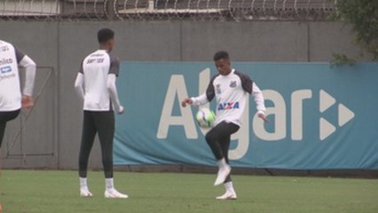 Rodrygo desconoce interés del Barcelona y afirma estar centrado en Santos