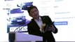 Бишкек (АКИpress) – На презентации программы «Умный город» 12 апреля премьер-министр Сапар Исаков продемонстрировал, как инспектор выявляет нарушителя правил до