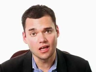 Re: In wartime, does trust in the executive strengthen or weaken democracy?