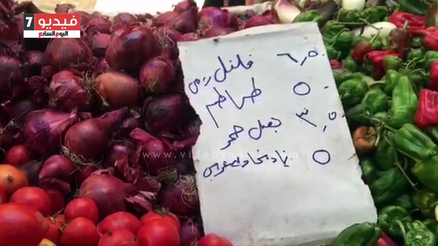سيناء لن تنكسر .. حركة البيع والشراء تنعش حياه ميدان الرفاعى وسط العريش