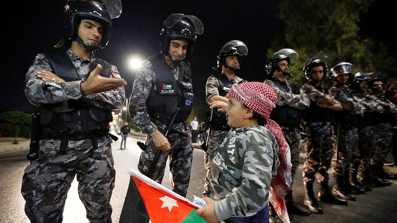 Massenproteste in Jordanien: 'Eine Steuerreform, die Arme belastet'