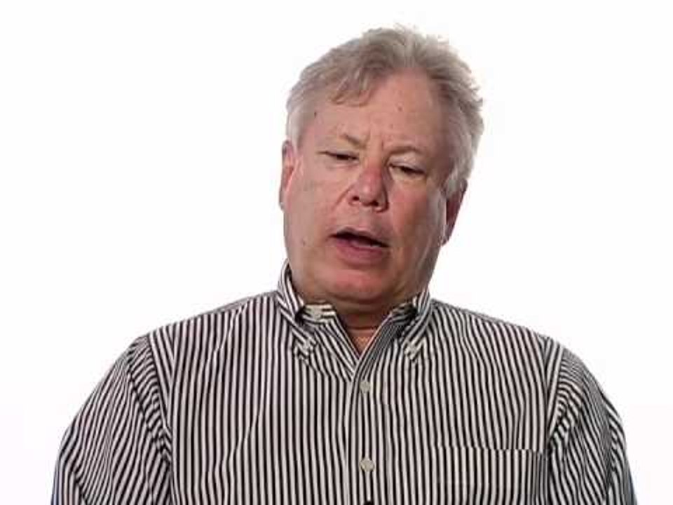 Improving Men's Urinal Aim