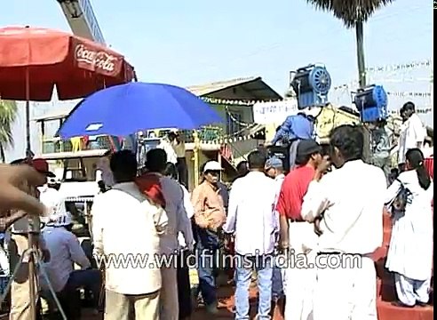 Ajay Devgan Amitabh Bachchan Aishwarya Rai on Hindustan Ki Kasam sets in Mumbai