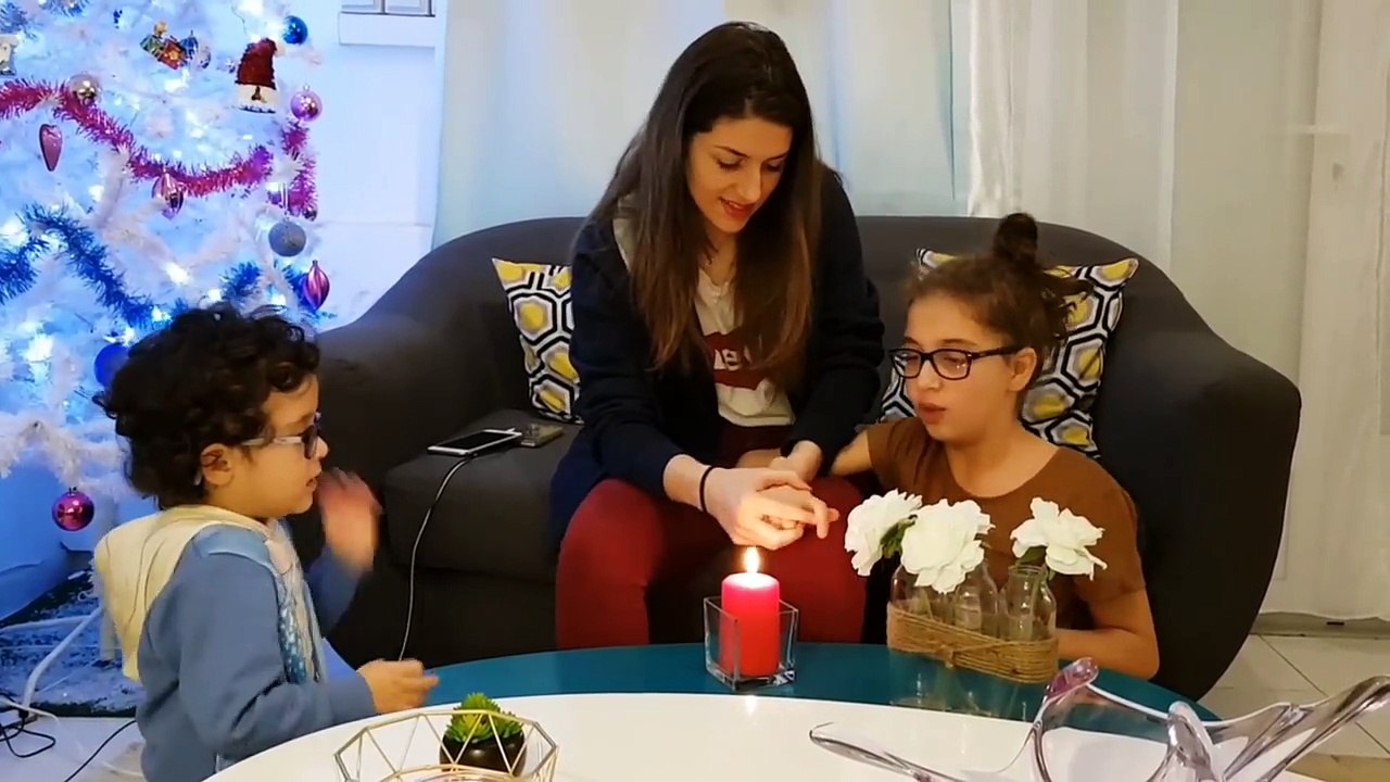 NÉGUINE ME BRULE LA MAIN ! 
