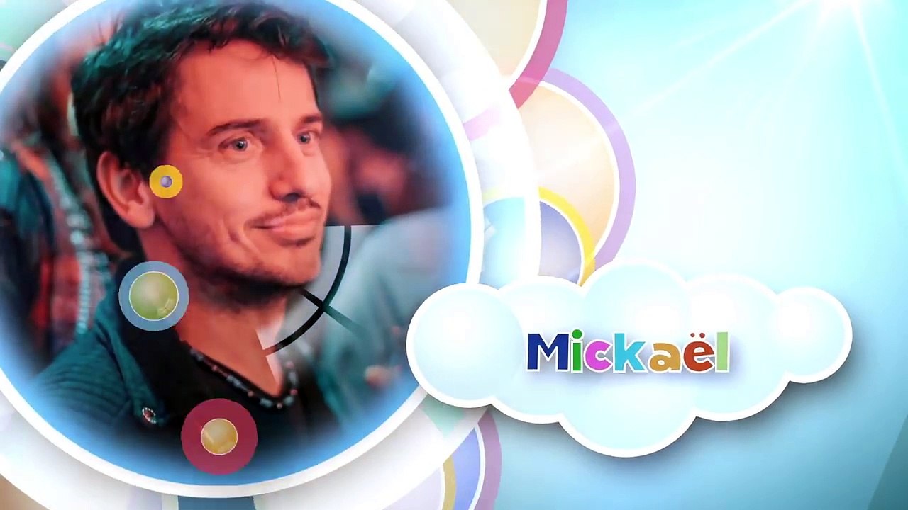 VLOG DE FOU • NEIGE A PARIS, ON GLISSE SUR UN ORDI !! - Studio Bubble Tea