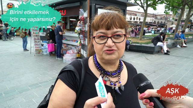 Zor Sorular: Hoşlandığınız birini etkilemek için ne yaparsınız?