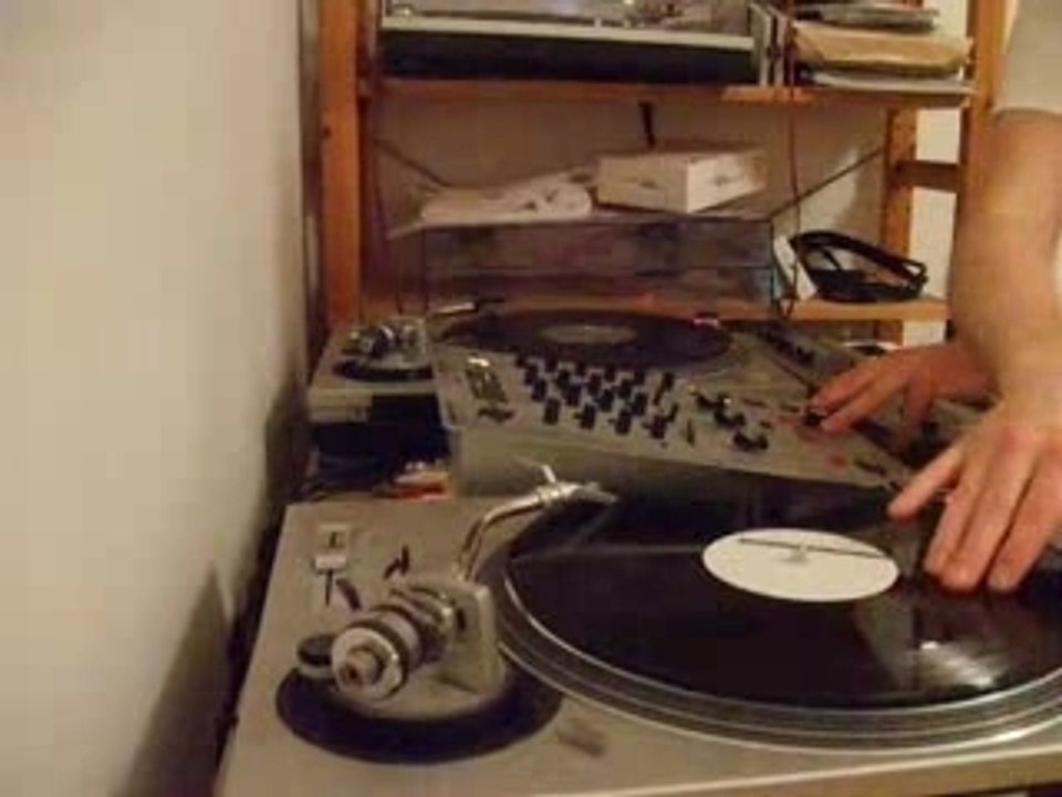 Fidel Klaustro beatjuggling: Phoenix - Everything is...