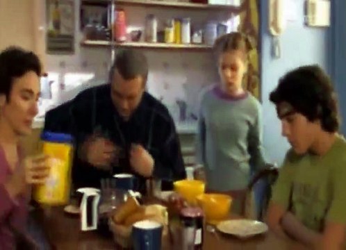 Femme de footballeurs 4201 405 L amour d un fils Part 02