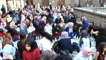 Diyarbakır’da vatandaş istiyor Büyükşehir Belediyesi yapıyor