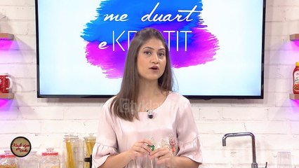 Tải video: Kush vjen per dreke/ Si te pergatisni çaj te ftohte ne shtepi (06.06.2018)