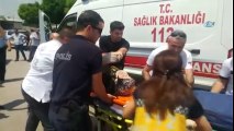 Kartepe'de Trafik Kazası! Otomobil İle Kamyonet Çarpıştı: 1'i Çocuk 5 Yaralı