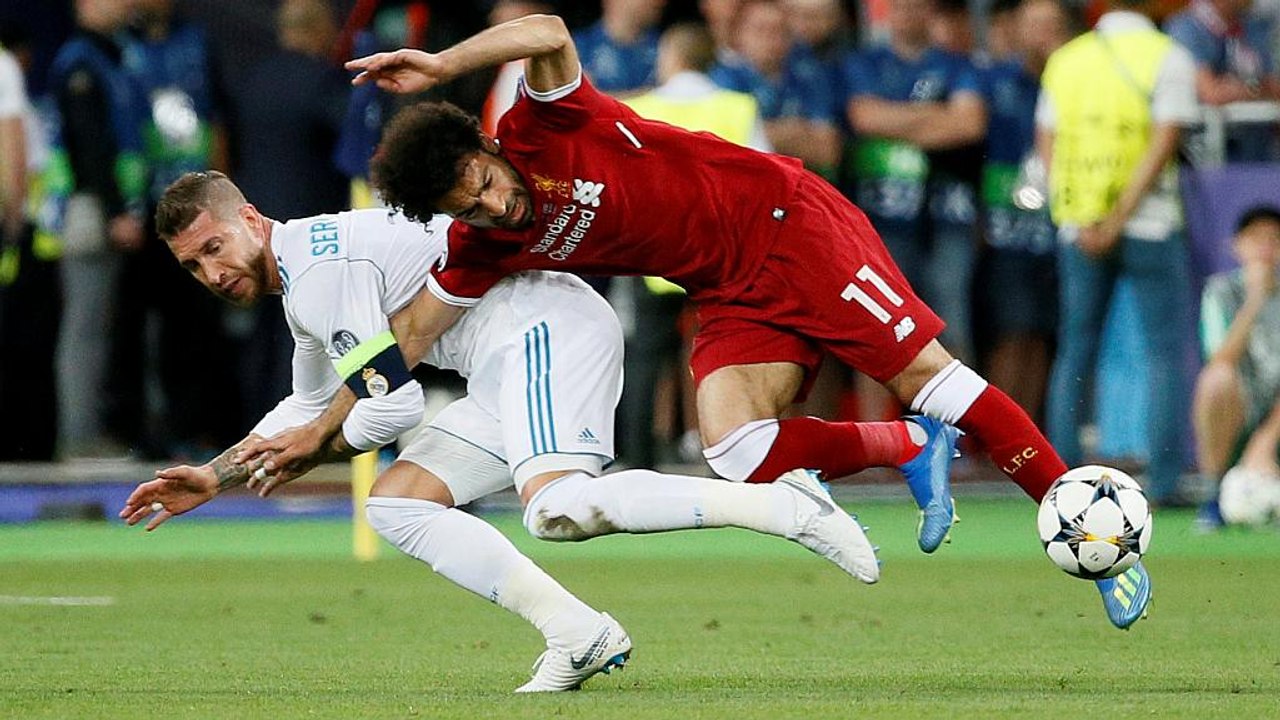 سيرخيو راموس يتنصل من إصابة محمد صلاح وكوبر يرد