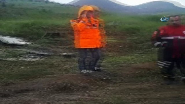 Erzincan-Sivas Karayolunda yolcu otobüsü şarampole yuvarlandı