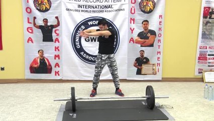 Türk Sporcu Bir Saatte 7 Bin 60 Kilo Kaldırarak Dünya Rekoru Kırdı